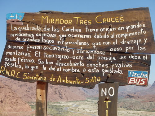 Tres Cruces / Three Crosses.